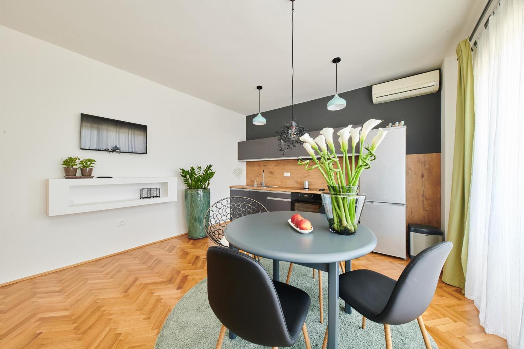 Ferienwohnung Mina'S Shine Umag Exterior foto
