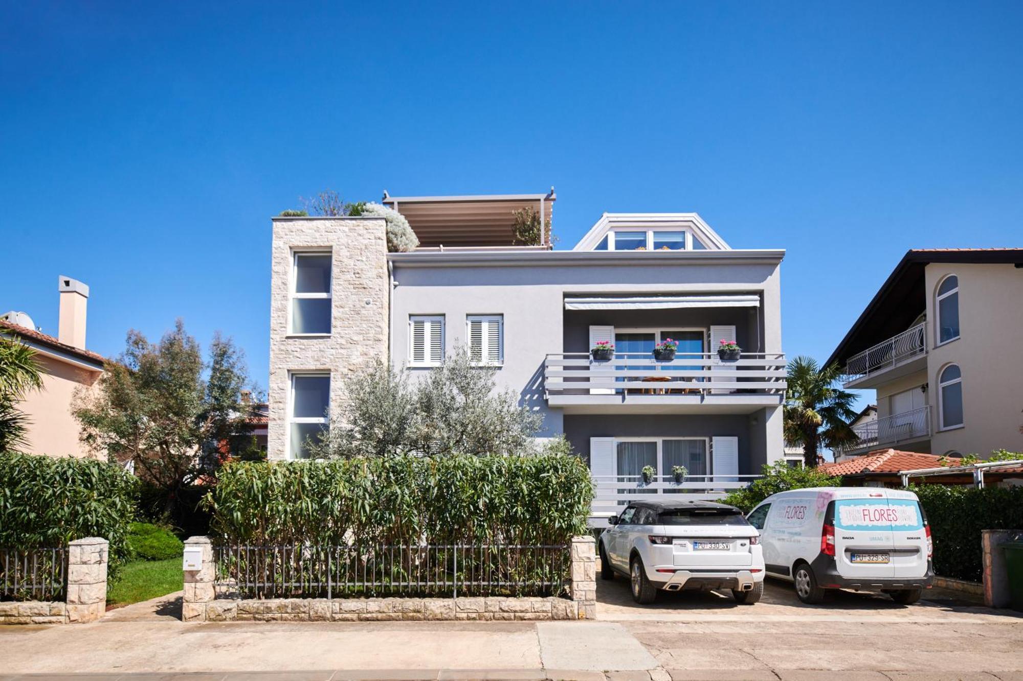 Ferienwohnung Mina'S Shine Umag Exterior foto